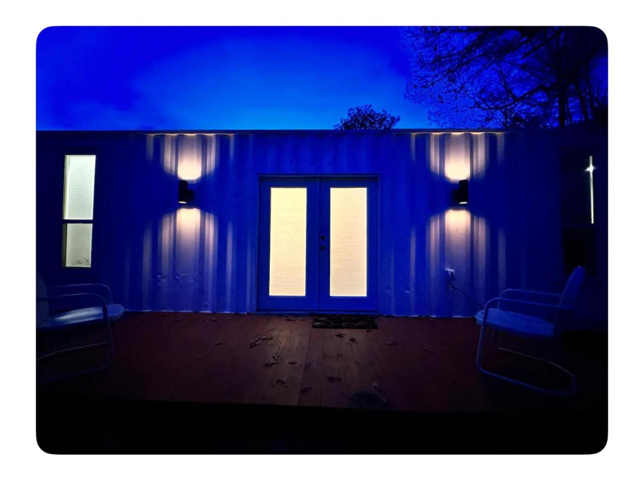 Nomehaus Shipping Container Studio Residential Neighborhood Athens Bagian luar foto